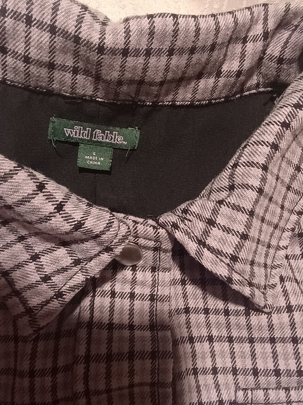 Wild Fable Men’s Black and Gray Plaid Button-Up Shirt